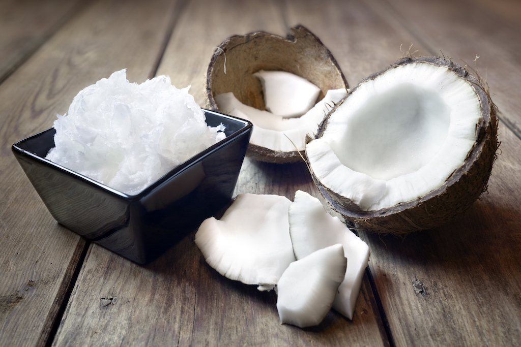 Jakie właściwości ma kokos i dlaczego warto włączyć go do codziennej diety?